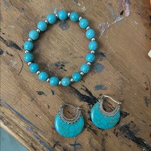 Turquoise Beaded Bracelet and Earrings Set